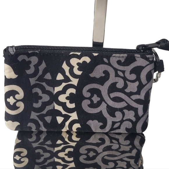 Vera Bradley Scroll Medallion Zip ID Case - Picture 2 of 7